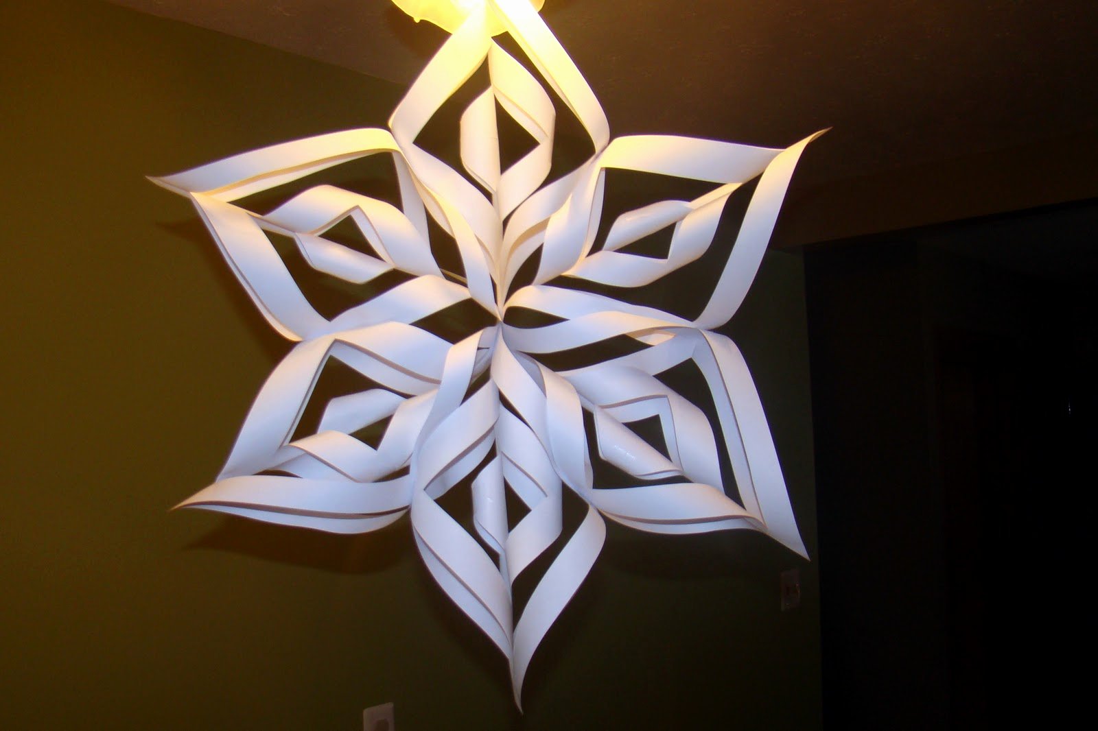 3 D Paper Snowflakes Fresh Sitting at Our Kitchen Table 3d Paper Snowflake
