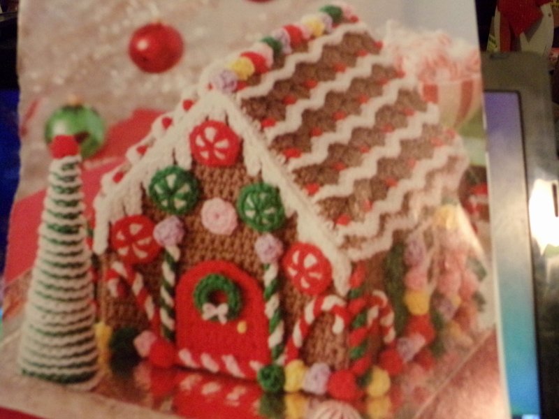 Free Gingerbread House Patterns Awesome Free Stitchy Gingerbread House Crochet Pattern Crochet