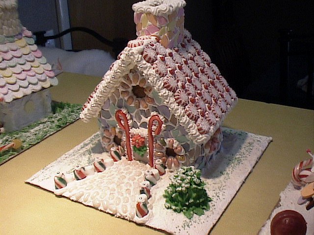 Free Gingerbread House Patterns Elegant Elf House Built by Loreta Wilson