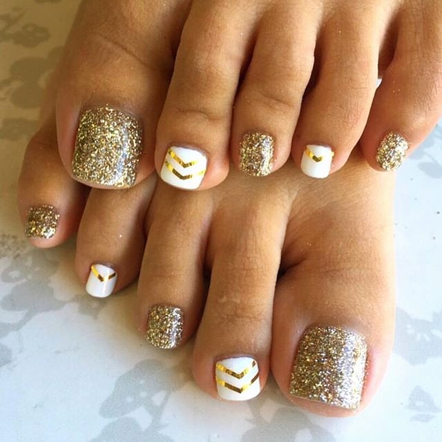 Toe Nail Polish Designs Unique 25 Best Ideas About White toenails On Pinterest